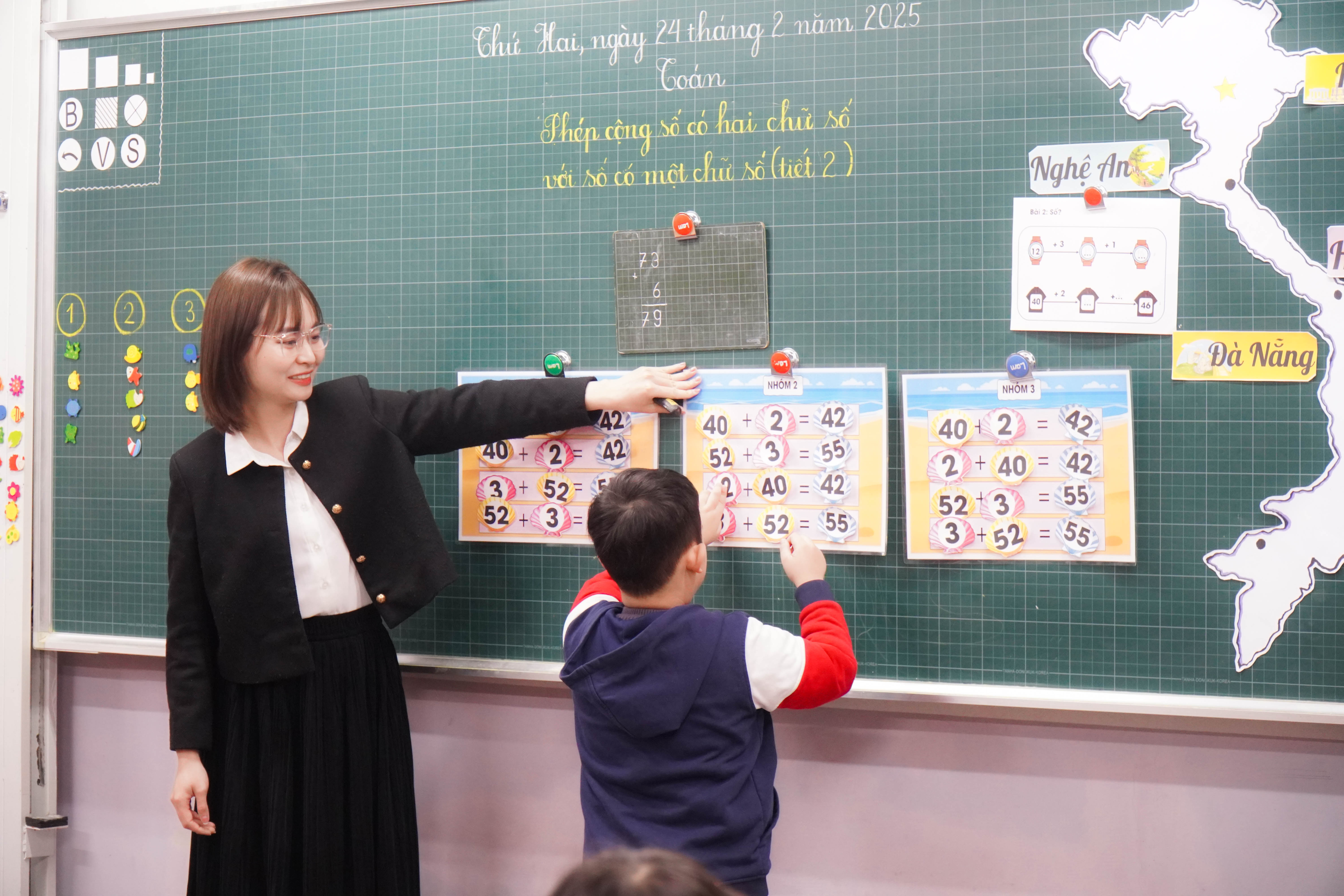 GIÁO VIÊN TRUYỀN CẢM HỨNG - CÔ NGUYỄN THANH LAM VÀ HÀNH TRÌNH THẮP SÁNG ƯỚC MƠ BẰNG TINH THẦN ĐỔI MỚI 4 DSC06428 1