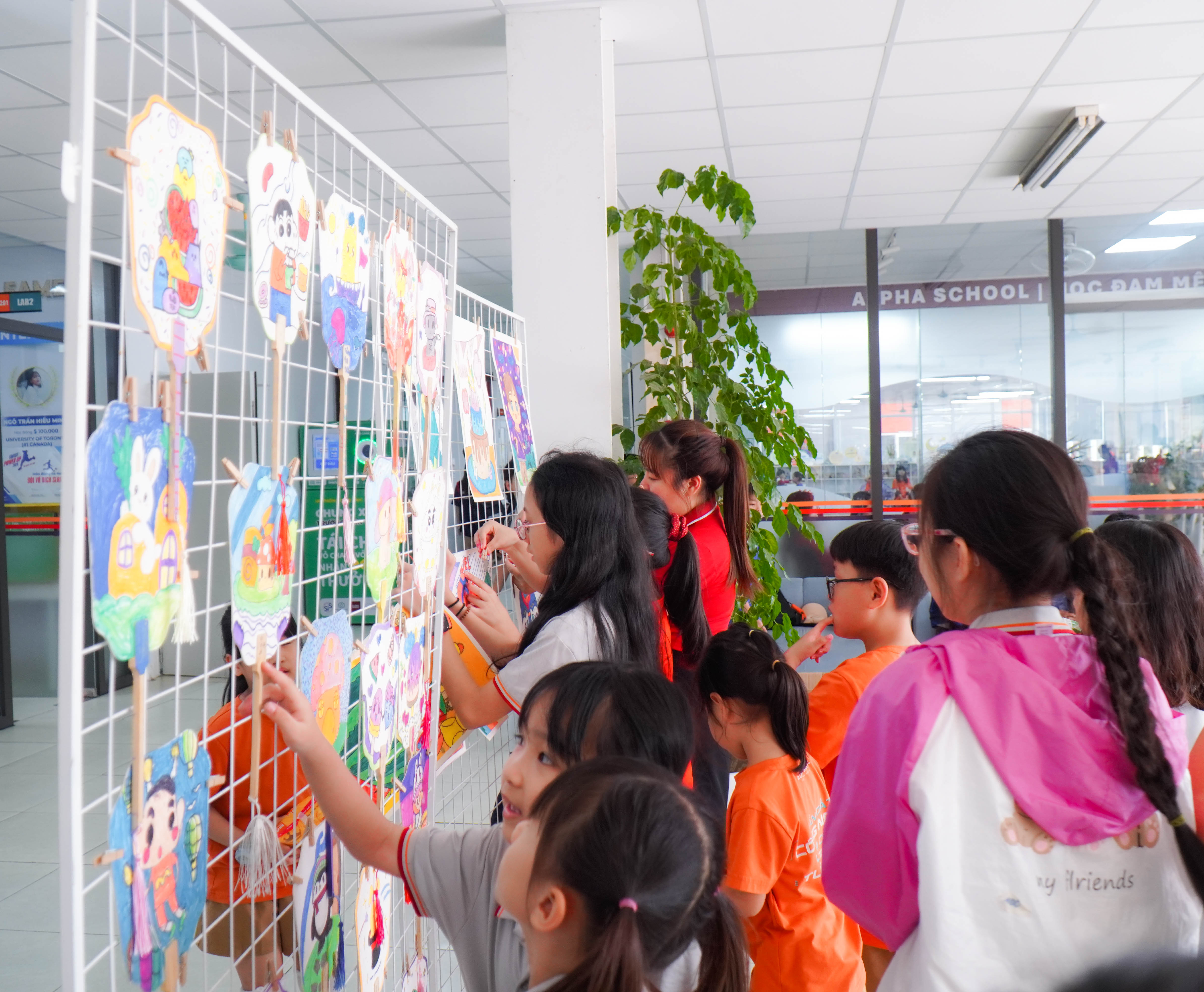 CHẠM ĐẾN ĐAM MÊ – VIẾT TIẾP HÀNH TRÌNH TỎA SÁNG CÙNG CLB NGOÀI GIỜ 3 DSC00105