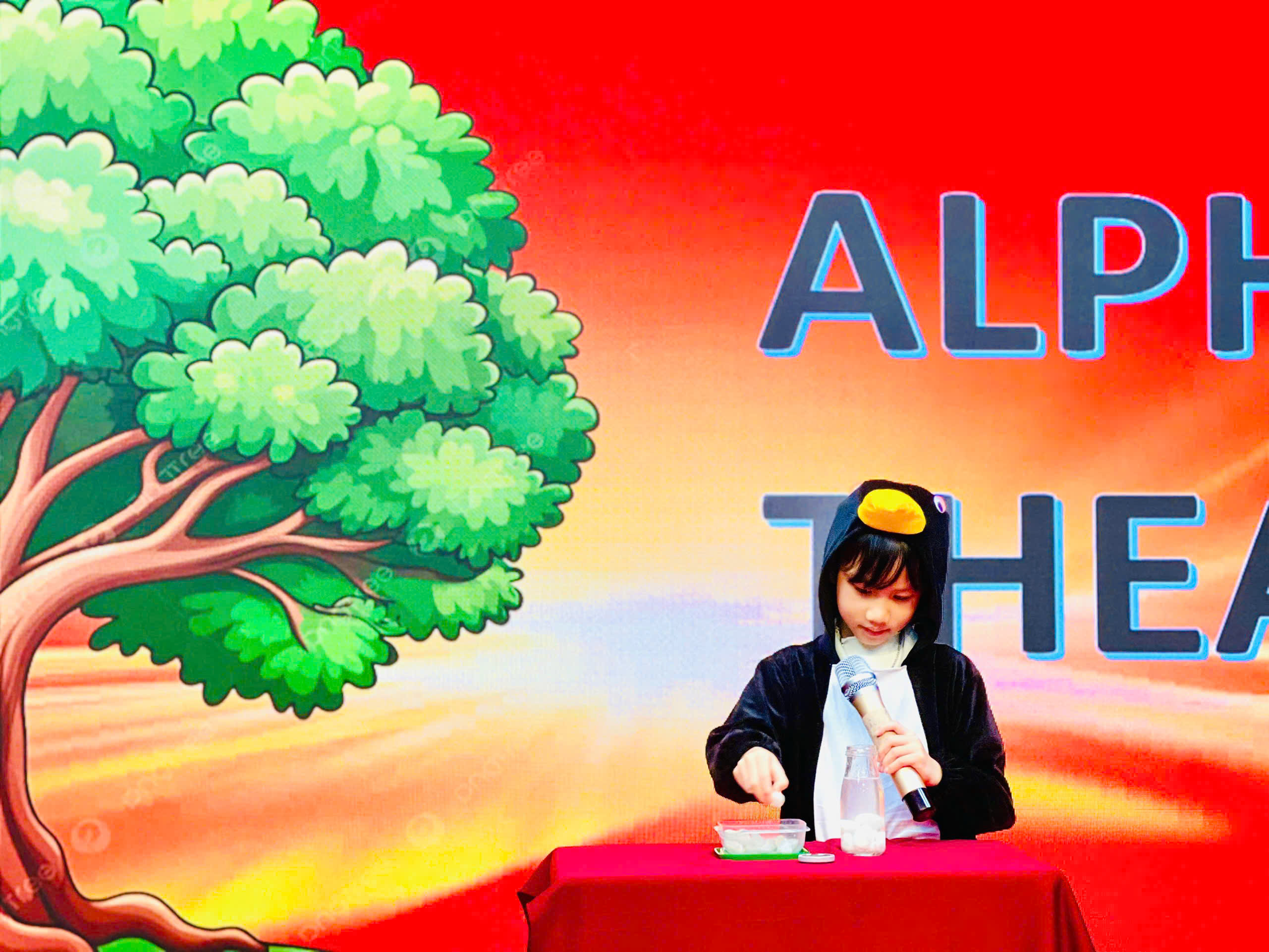 ALPHA’S THEATRE – NƠI NHỮNG GIÁ TRỊ ĐƯỢC CẤT LÊN THÀNH TIẾNG NÓI 2 z7486298887701 1b131a88bf24971b2805178a1c29cb86