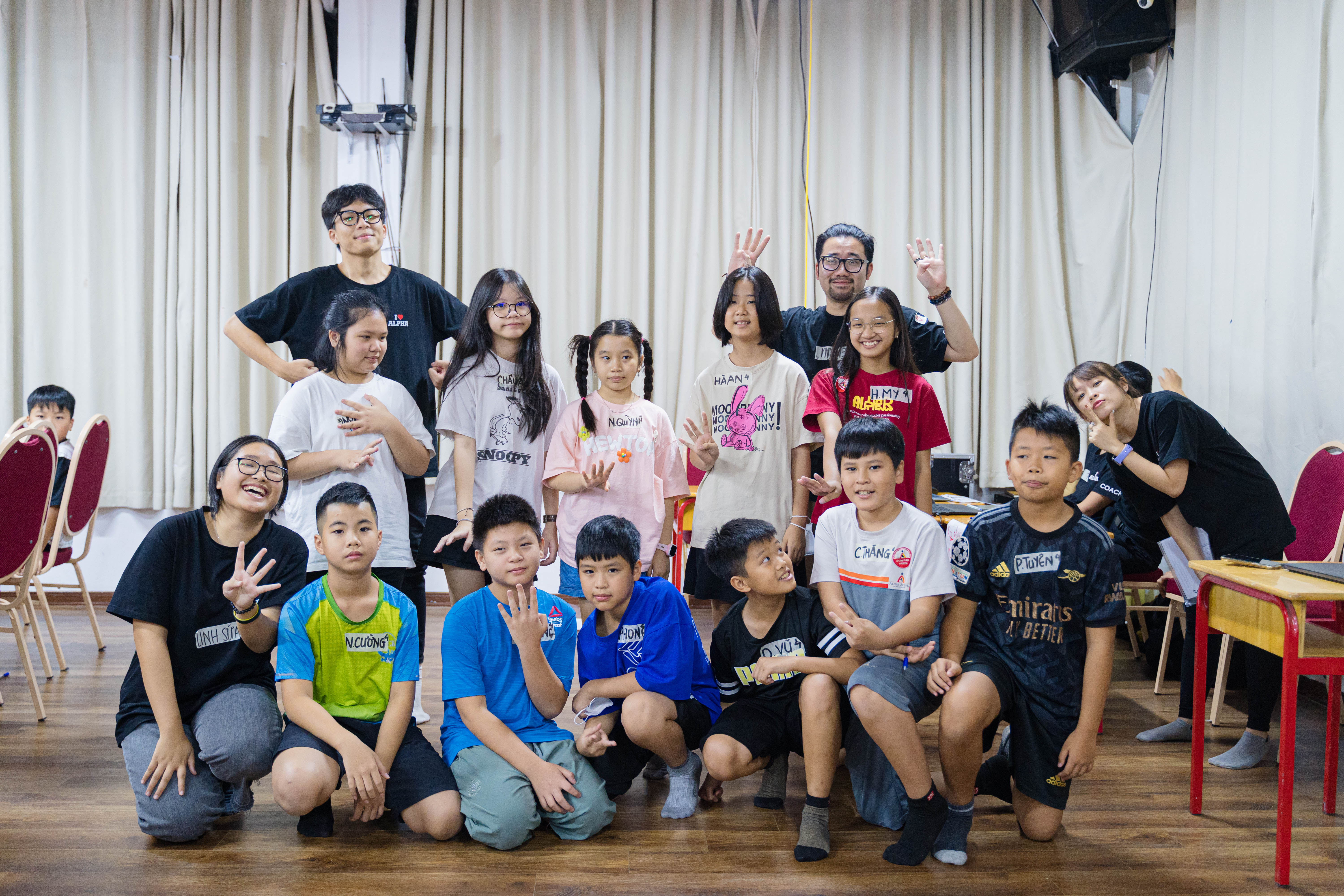 HUPHUStudio.com 03716