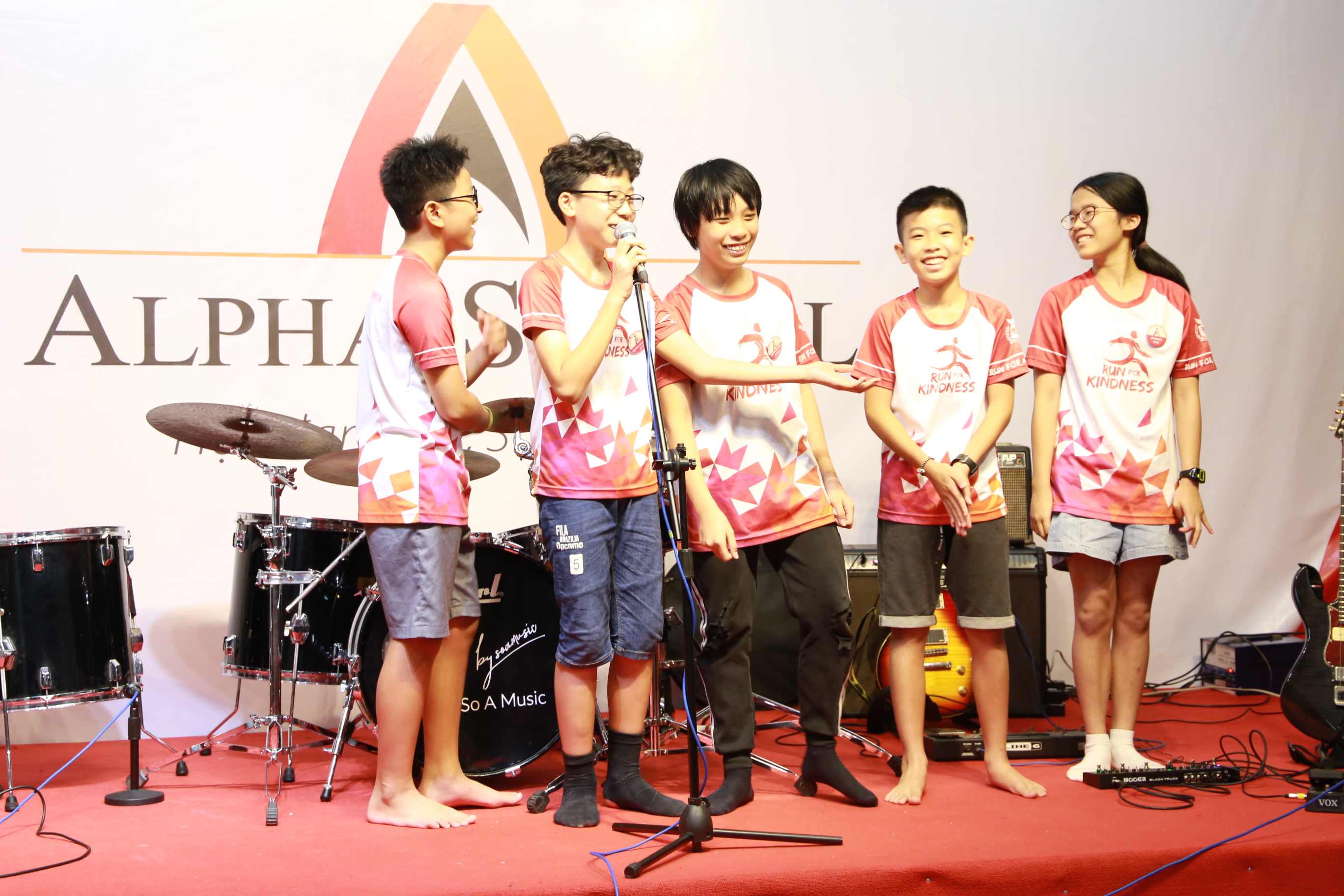 ALPHAERS BÙNG CHÁY TRONG VÒNG CHUNG KẾT BAND OF THE YEAR 2020