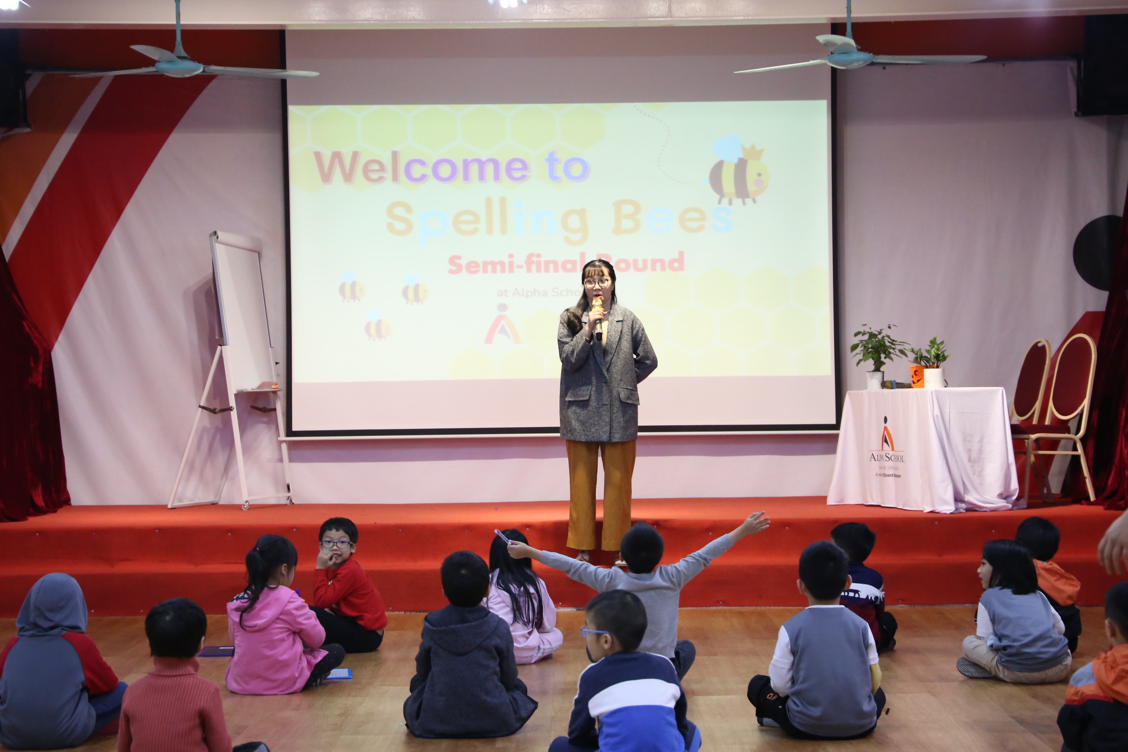 BÁN KẾT CUỘC THI SPELLING BEES – ĐÁNH VẦN TIẾNG ANH