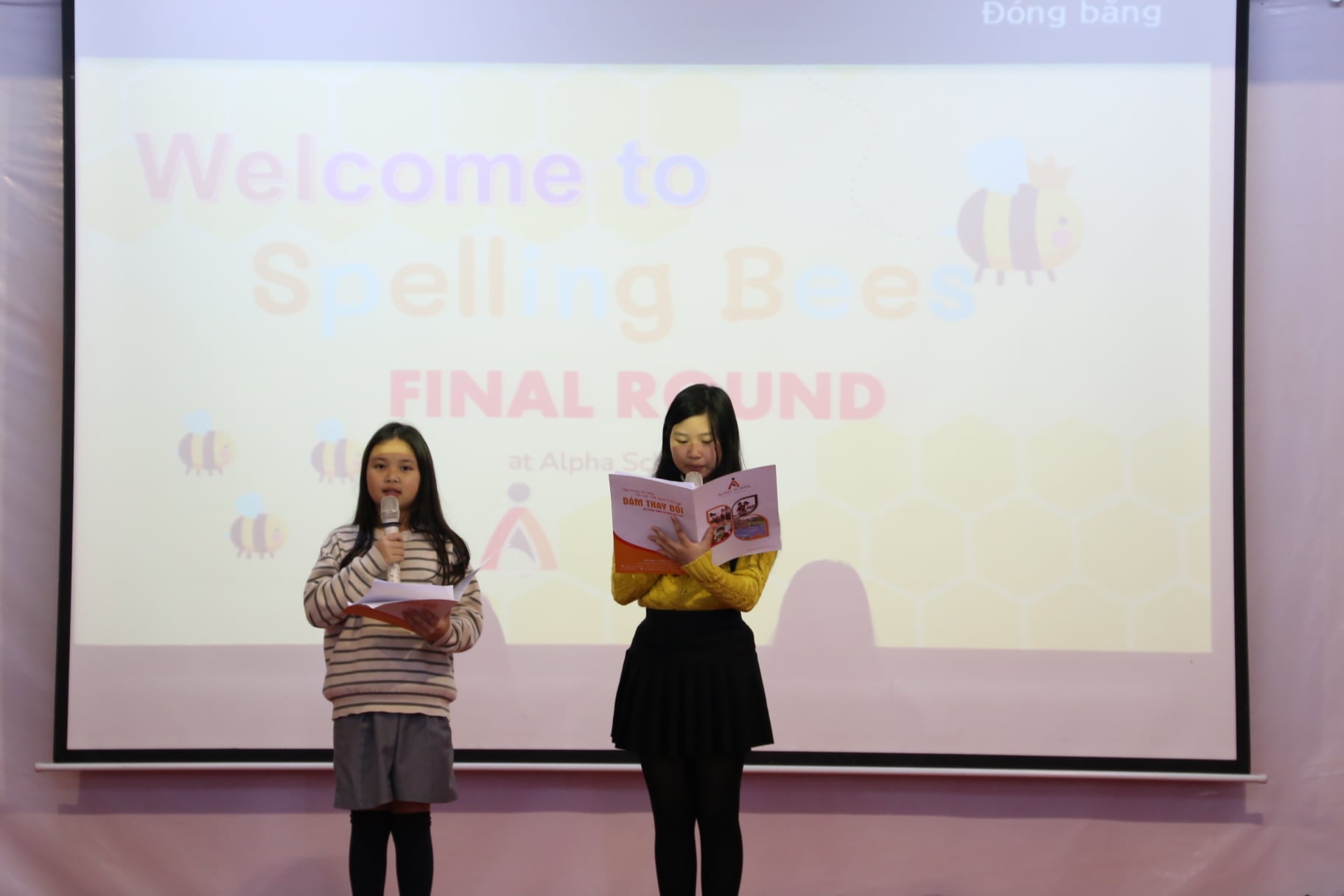 VÒNG CHUNG KẾT SPELLING BEES - CUỘC THI ĐÁNH VẦN TIẾNG ANH