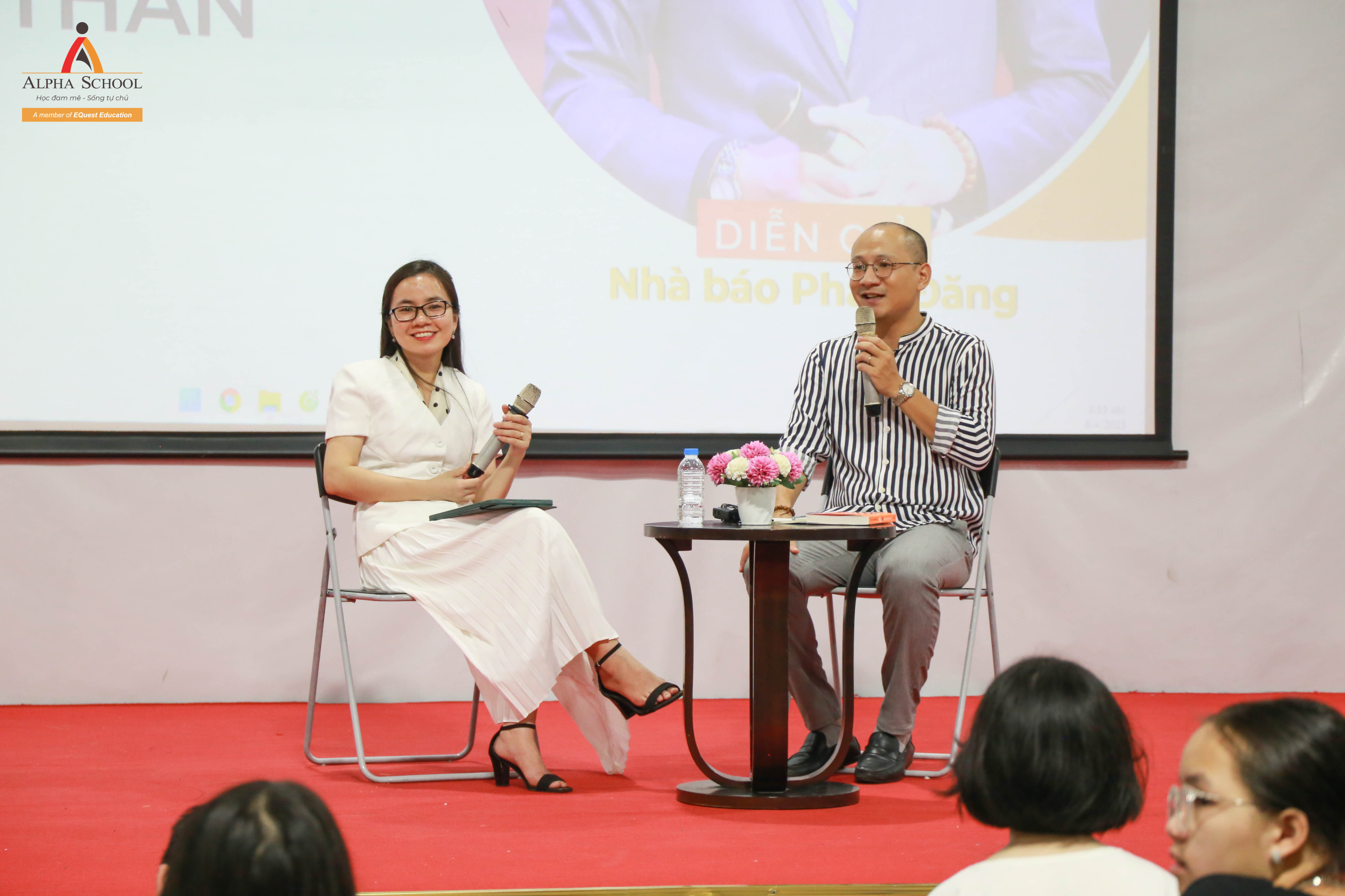 TALKSHOW CÙNG NHÀ BÁO PHAN ĐĂNG: “TINH THẦN HOÀI NGHI” - CON ĐƯỜNG MỞ RA TRI THỨC