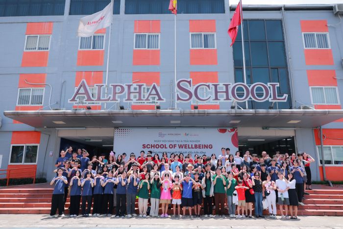 NGÀY HỘI SÁNG TẠO & TRẢI NGHIỆM SCHOOL OF WELLBEING 2025 - KHƠI DẬY NỘI LỰC, ĐỊNH HÌNH TƯƠNG LAI CHO TRẺ 5 news 0.103810001754901359