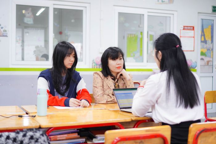 TƯ VẤN ĐỊNH HƯỚNG 1:1 CÙNG CHA MẸ VÀ HỌC SINH KHỐI 9 - ĐỊNH VỊ ĐÚNG, TỰ TIN TẠO DỰNG TƯƠNG LAI 9 news 0.455393001743584764