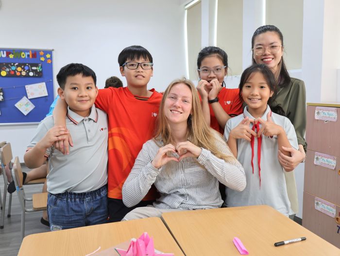 news 0.045531001710560785 1