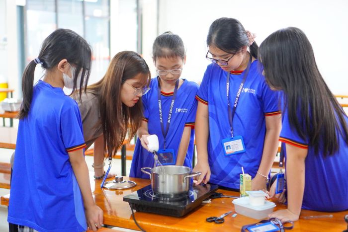 news 0.047695001713160842