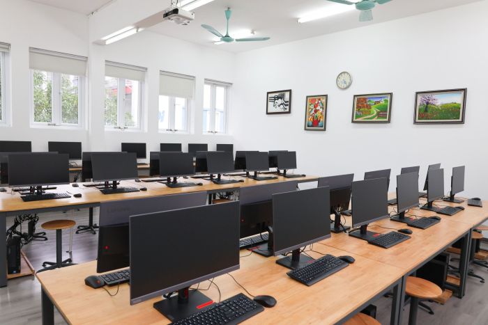 news 0.642121001704768563 1