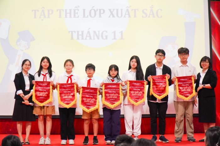 news 0.704366001733905333